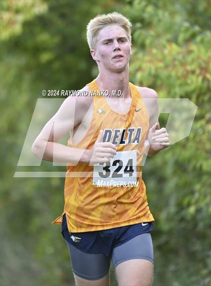 Thumbnail 1 in Delaware County Meet photogallery.