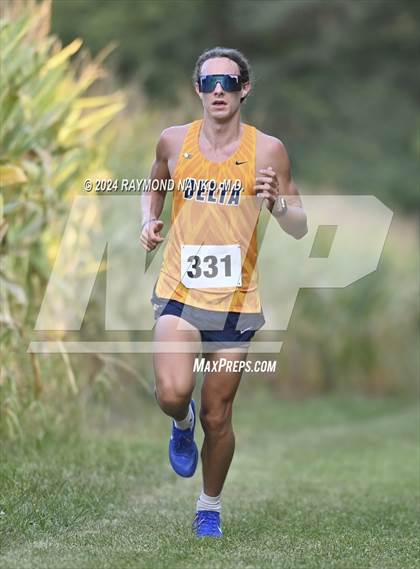 Thumbnail 3 in Delaware County Meet photogallery.