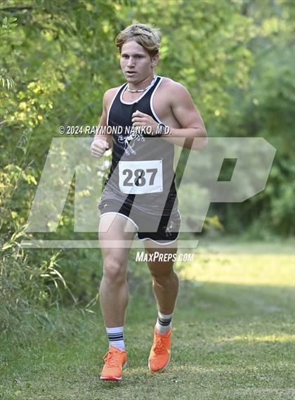 Thumbnail 3 in Delaware County Meet photogallery.