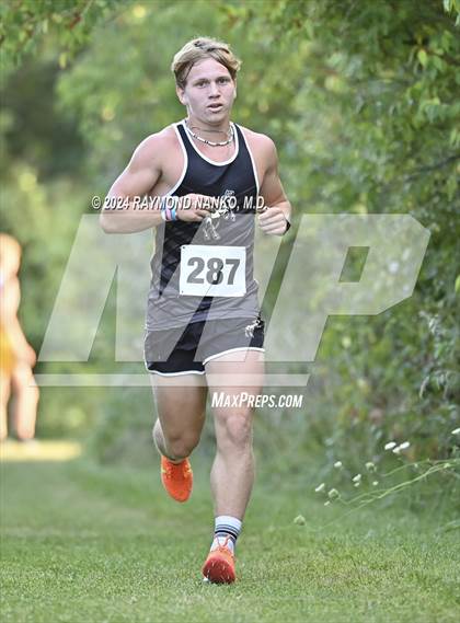 Thumbnail 3 in Delaware County Meet photogallery.