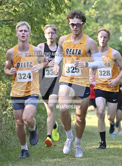 Thumbnail 2 in Delaware County Meet photogallery.