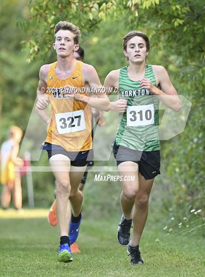 Thumbnail 1 in Delaware County Meet photogallery.