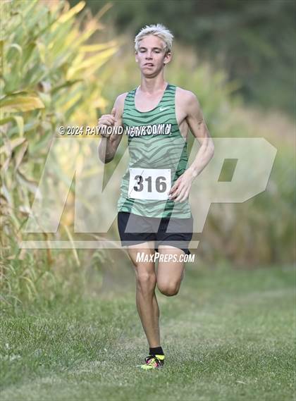 Thumbnail 2 in Delaware County Meet photogallery.