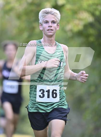 Thumbnail 2 in Delaware County Meet photogallery.