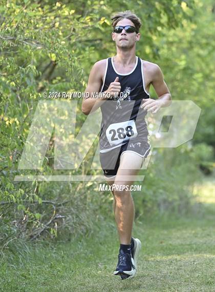 Thumbnail 1 in Delaware County Meet photogallery.