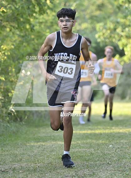 Thumbnail 1 in Delaware County Meet photogallery.