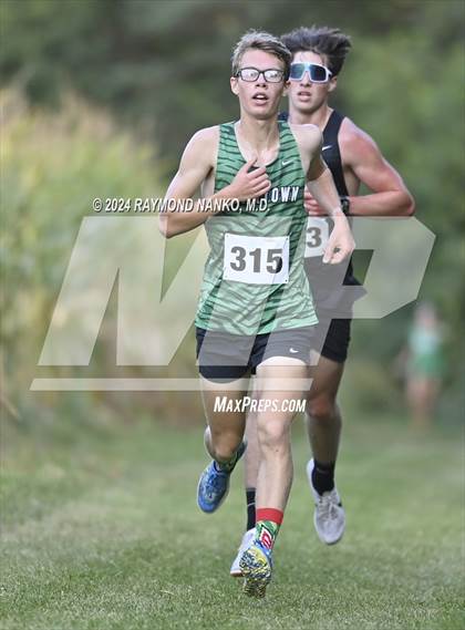 Thumbnail 1 in Delaware County Meet photogallery.