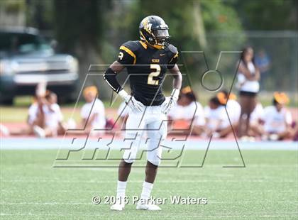 Thumbnail 3 in Edna Karr vs  Eleanor McMain (Tad Gormley Jamboree) photogallery.