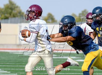 Thumbnail 3 in Whitney vs Oak Ridge scrimmage photogallery.