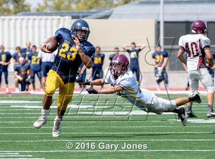 Thumbnail 1 in Whitney vs Oak Ridge scrimmage photogallery.