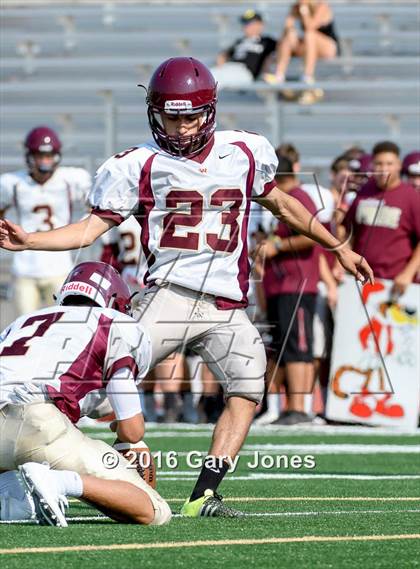 Thumbnail 1 in Whitney vs Oak Ridge scrimmage photogallery.