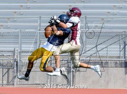 Thumbnail 2 in Whitney vs Oak Ridge scrimmage photogallery.