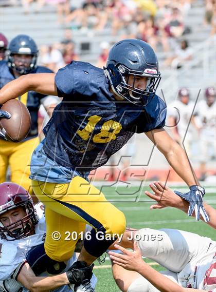 Thumbnail 2 in Whitney vs Oak Ridge scrimmage photogallery.