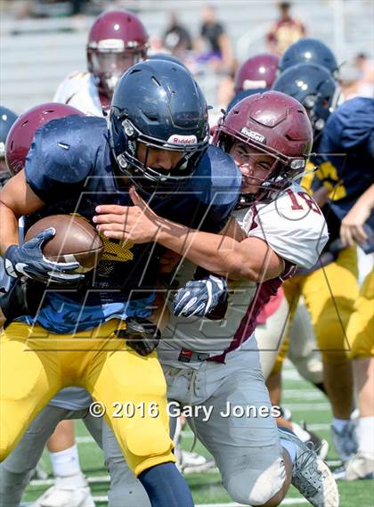 Thumbnail 1 in Whitney vs Oak Ridge scrimmage photogallery.