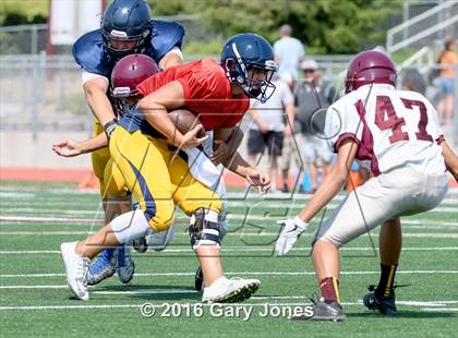Thumbnail 3 in Whitney vs Oak Ridge scrimmage photogallery.