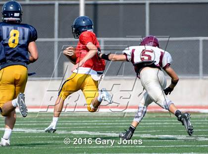 Thumbnail 3 in Whitney vs Oak Ridge scrimmage photogallery.