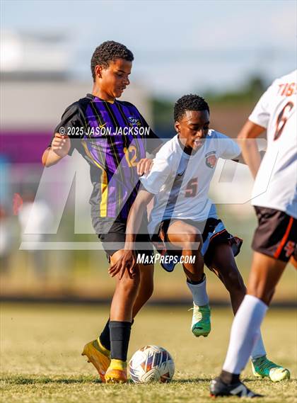 Thumbnail 1 in South View @ Jack Britt photogallery.