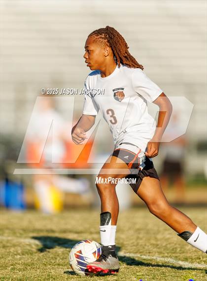Thumbnail 1 in South View @ Jack Britt photogallery.
