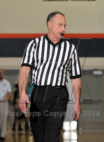 Thumbnail 2 in Fairfield vs. Vanden (CIF SJS D3 Playoffs) photogallery.