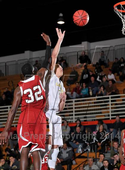 Thumbnail 2 in Fairfield vs. Vanden (CIF SJS D3 Playoffs) photogallery.