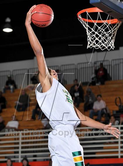 Thumbnail 1 in Fairfield vs. Vanden (CIF SJS D3 Playoffs) photogallery.
