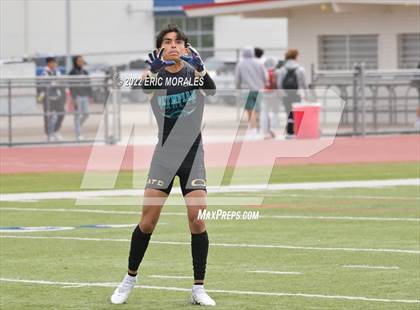 Thumbnail 2 in Montgomery vs Olympian (7 on 7) photogallery.