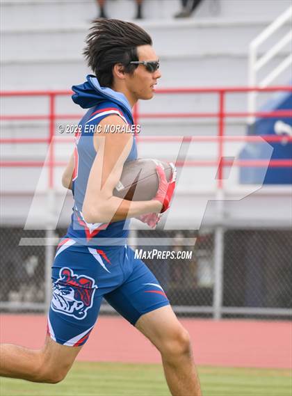 Thumbnail 3 in Montgomery vs Olympian (7 on 7) photogallery.