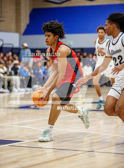 Thumbnail 2 in Redondo Union @ Sierra Canyon ( CIF DIV 1 Regional Final ) photogallery.