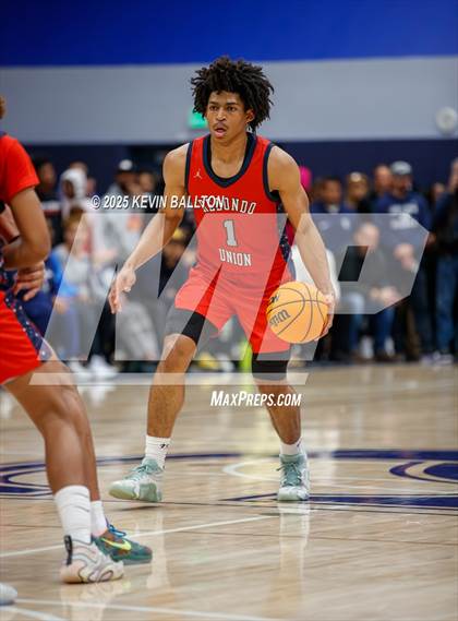 Thumbnail 3 in Redondo Union @ Sierra Canyon ( CIF DIV 1 Regional Final ) photogallery.