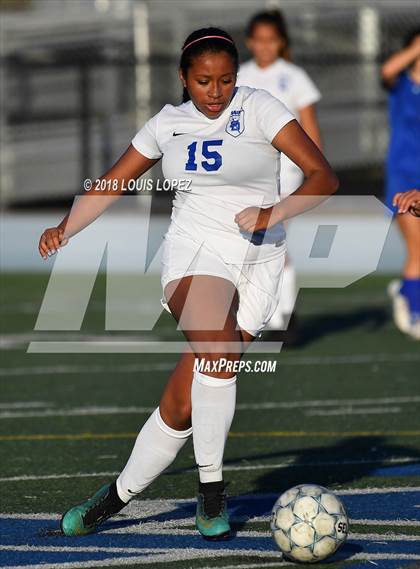 Thumbnail 3 in Charter Oak @ San Dimas photogallery.