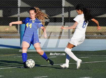 Thumbnail 2 in Charter Oak @ San Dimas photogallery.