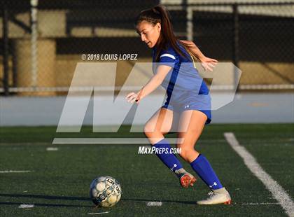 Thumbnail 1 in Charter Oak @ San Dimas photogallery.