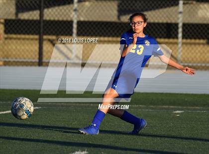 Thumbnail 1 in Charter Oak @ San Dimas photogallery.