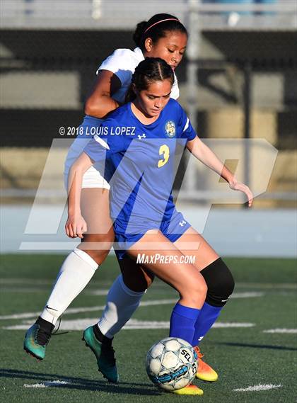 Thumbnail 1 in Charter Oak @ San Dimas photogallery.