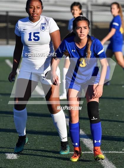 Thumbnail 1 in Charter Oak @ San Dimas photogallery.