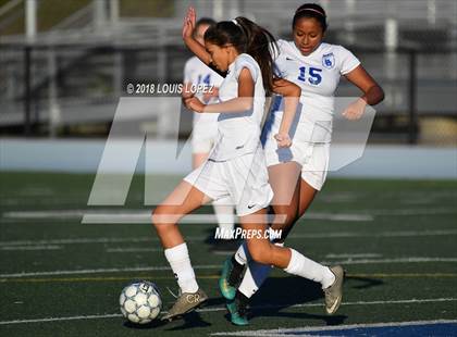 Thumbnail 1 in Charter Oak @ San Dimas photogallery.