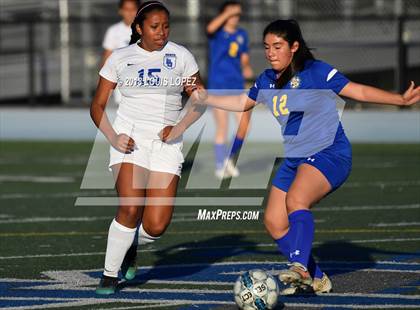 Thumbnail 1 in Charter Oak @ San Dimas photogallery.