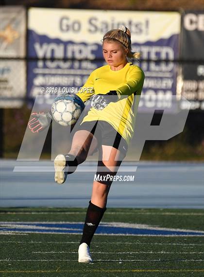 Thumbnail 1 in Charter Oak @ San Dimas photogallery.