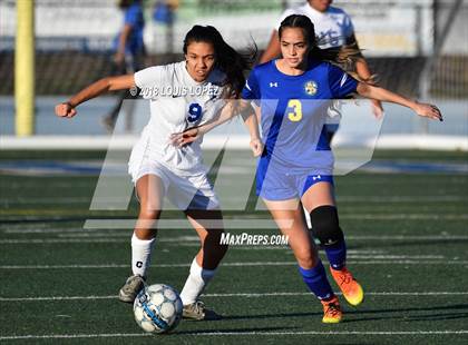 Thumbnail 1 in Charter Oak @ San Dimas photogallery.