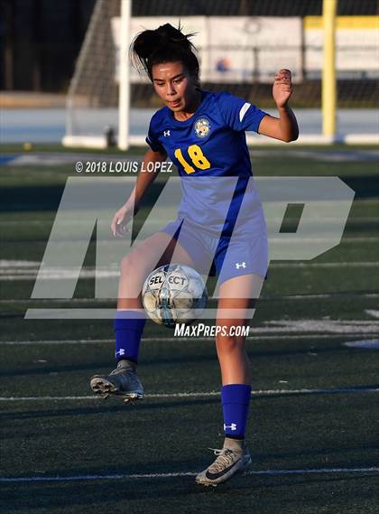 Thumbnail 1 in Charter Oak @ San Dimas photogallery.