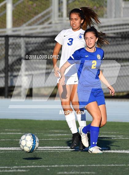 Thumbnail 1 in Charter Oak @ San Dimas photogallery.