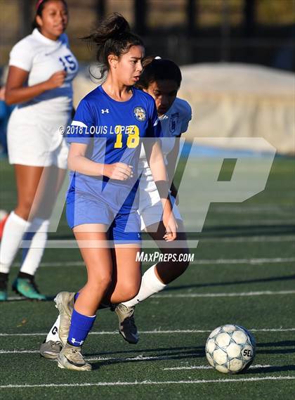 Thumbnail 3 in Charter Oak @ San Dimas photogallery.
