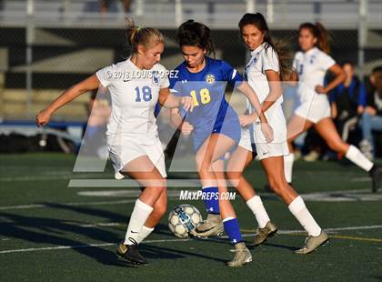 Thumbnail 1 in Charter Oak @ San Dimas photogallery.