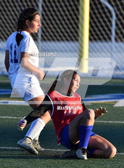 Thumbnail 1 in Charter Oak @ San Dimas photogallery.