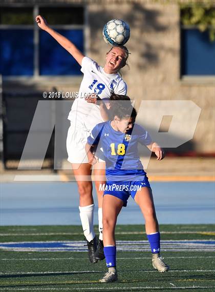 Thumbnail 1 in Charter Oak @ San Dimas photogallery.