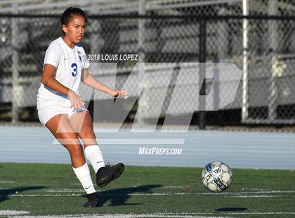 Thumbnail 1 in Charter Oak @ San Dimas photogallery.