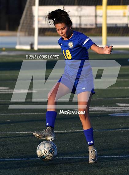 Thumbnail 2 in Charter Oak @ San Dimas photogallery.