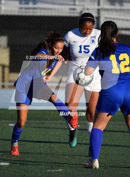 Thumbnail 2 in Charter Oak @ San Dimas photogallery.