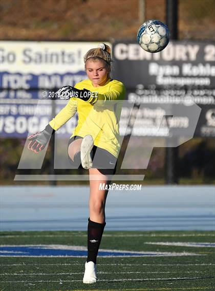 Thumbnail 1 in Charter Oak @ San Dimas photogallery.