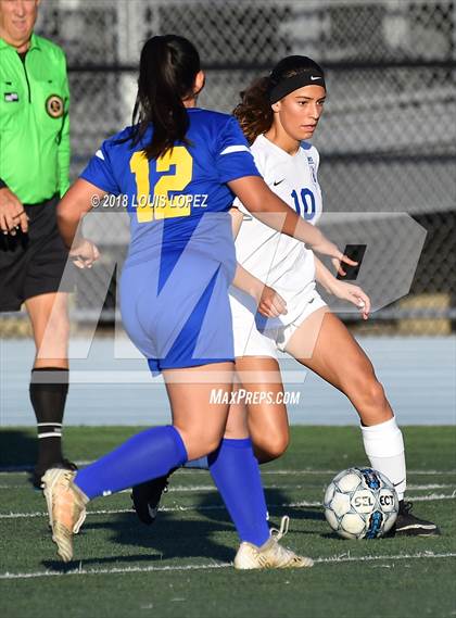 Thumbnail 2 in Charter Oak @ San Dimas photogallery.